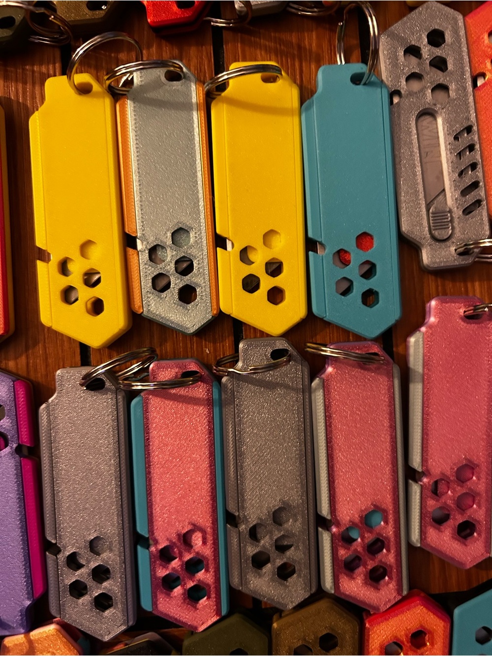 Colorful Assorted Mini Multi-Tool Keychains 200 Pack - Picture 8 of 8